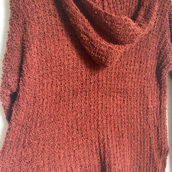 American Eagle NWT Hooded Crochet Pullover V-neck Sweater - Picture 9 of 12